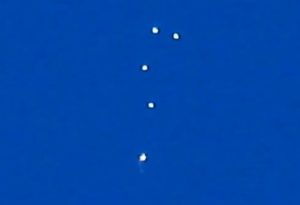 Pennsylvania: spettacolare filmato di una Flottillas di sfere di luce avvistate a Murrysville