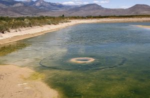 Misterioso cratere acquatico compare nello Utah
