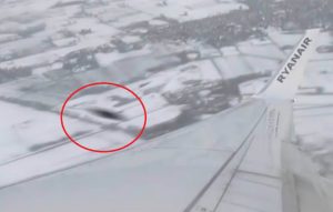 Sfiorata collisione tra aereo di linea e Ufo